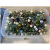 Image 5 : COLLECTION OF VINTAGE MARBLES