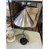 Image 2 : VINTAGE MILK GLASS LAMP AND TABLE LAMP WITH COPPER SHADE
