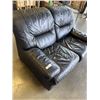 Image 5 : "WILMA" MADE IN ITALY BLACK LEATHER SOFA