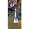 Image 1 : BISSEL VACUUM CLEANER
