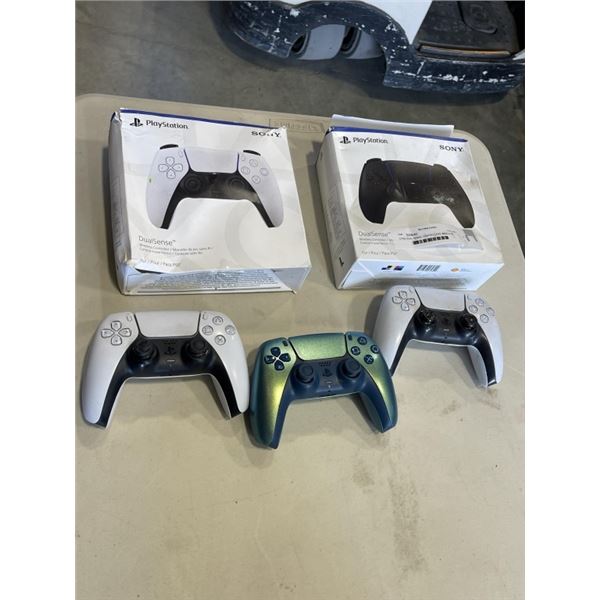 5 PS5 DUAL SENSE CONTROLLERS WIRELESS STORE RETURNS MOSTLY STICK DRIFT