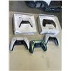 Image 1 : 5 PS5 DUAL SENSE CONTROLLERS WIRELESS STORE RETURNS MOSTLY STICK DRIFT