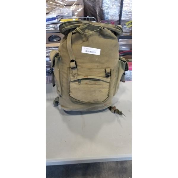 VINTAGE ARMY SLEEPING BAG BACKPACK