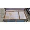 Image 3 : ANTIQUE SHIPPING TRUNK