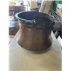Image 2 : ANTIQUE COPPER BUCKET
