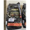 Image 2 : 3 NEW BAGS OF LAVAZZA ESPRESSO BARISTA GRAN CREMA MEDIUM ROAST 1 KG BAG EACH