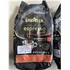 Image 3 : 3 NEW BAGS OF LAVAZZA ESPRESSO BARISTA GRAN CREMA MEDIUM ROAST 1 KG BAG EACH