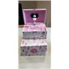 Image 1 : 3 NEW MUSICAL JEWELLERY BOX AND NECLACE GIFT SETS FOR HER