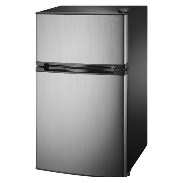 INSIGNIA 3.0CU FT BAR FRIDGE W/ TOP FREEZER - TESTED WORKING, RETAIL $299