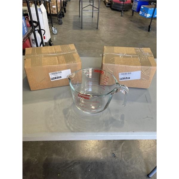 2 NEW PYREX PREPWARE 2 QUART GLASS MIXING MEASURING BOWLS