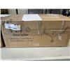 Image 3 : 2 VIVO TRIPLE MONITOR DESK MOUNT 1 FIXEX, 2 PNEUMATIC ARMS