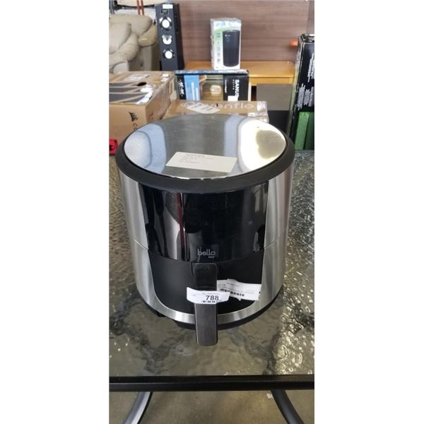 AS NEW BELLA PRO SMART CRISP DIGITAL 8QT AIR FRYER W/ EVERGOOD CERAMIC - TESTED WORKING, RETAIL $259