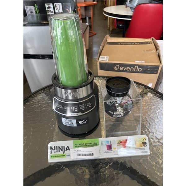 AS NEW NINJA NUTRI BLENDER PRO PERSONAL BLENDER, DEMO DISPLAY MODEL, FOR PARTS, WORKING BUT CORDS CU