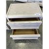 Image 2 : PAIR OF WHITE OAK NIGHTSTANDS
