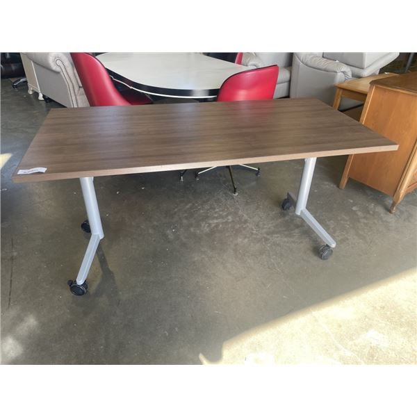 LIFT DESK ON WHEELS 5FT x 30"