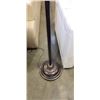 Image 2 : DECORATIVE FLOOR LAMP
