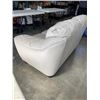 Image 2 : LIGHT BEIGE LEATHER LOVE SEAT