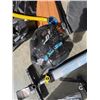 Image 5 : BODY GLOVE BAG WITH ASSORTED PADDLE BOARD ACCESSORIES
