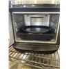 Image 2 : AS NEW BELLAPRO 12.6QT AIR FRYER PIZZA OVEN - TESTED WORKING, RETAIL $299