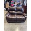 Image 1 : BROWN STITCHED LEATHER POWER RECLINING LOVESEAT, WORKING IN GOOD CONDITION