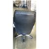 Image 4 : LEATHER ADJUSTABLE OFFICE CHAIR