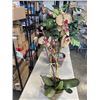 Image 4 : 2 FAKE FERN PLANTS AND ORCHID