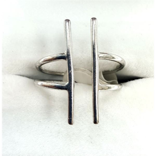 STERLING SILVER PLAIN RING, SIZE 7, RETAIL $150.00.