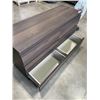 Image 3 : MODERN 6 DRAWER DRESSER