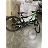 Image 6 : HYPER ALUMINUM 27.5 MOUNTAIN BIKE