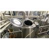 Image 10 : SPECIFIC MECHANICAL SYSTEMS 50 HL BREWHOUSE. MADE IN VICTORIA. INC 4 TANKS. ANALOG CONTROLS.