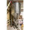 Image 9 : SPECIFIC MECHANICAL BATCH SILO. 1400 KG, DIGITAL WEIGHT SENSORS, 2 AUGERS AND CONTROLS.