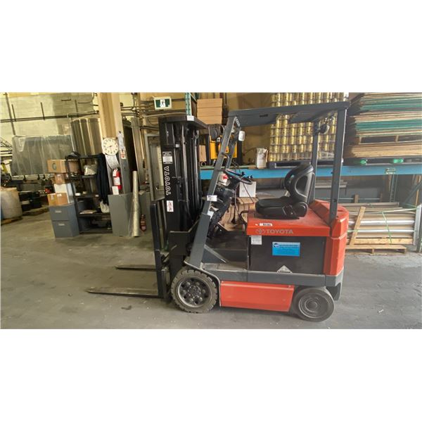 **LD TOYOTA ELECTRIC FORKLIFT. MODEL 5FBCU20. HOURS READ APPROX 44000. 189" LIFT, 3500 LB CAPACITY,