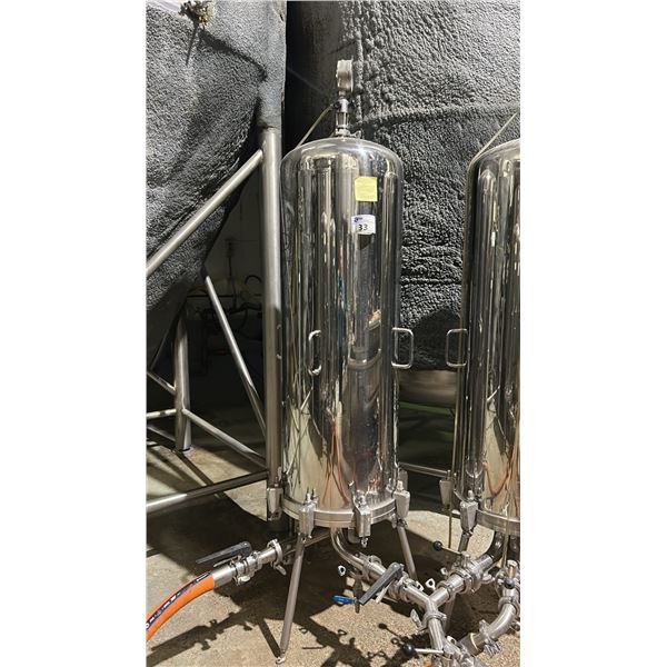 PALL SUPRADISC FILTER HOUSING. 16" X 4" CARTRIDGE. HOSES NOT INCLUDED