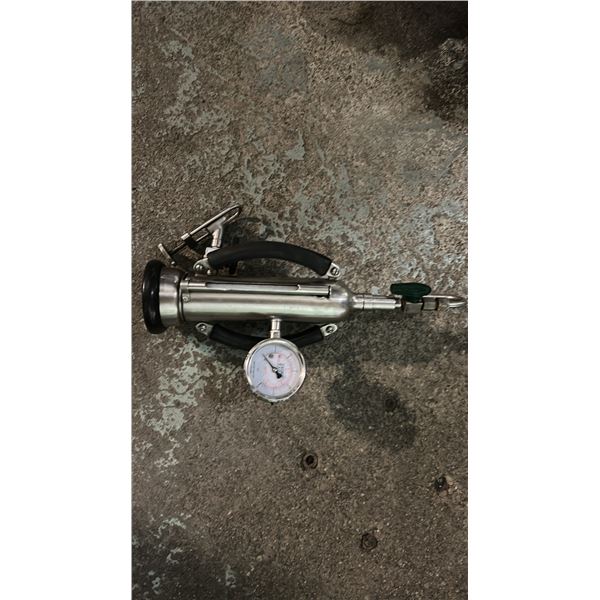 ZAHM & NAGER CO2 VOLUME METER. DETERMINES AVERAGE LEVELS OF GAS IN TANK STORED BEVERAGES
