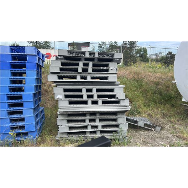 GROUP LOT OF GREY PLASTIC PALLETS. APPROX 20 PLUS DIVIDERS. SOME ARE CRACKED. SOME ARE 56" X 44"