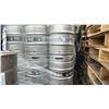 Image 1 : PALLET WITH APPROX 24 X 50 LITER STAINLESS KEGS.