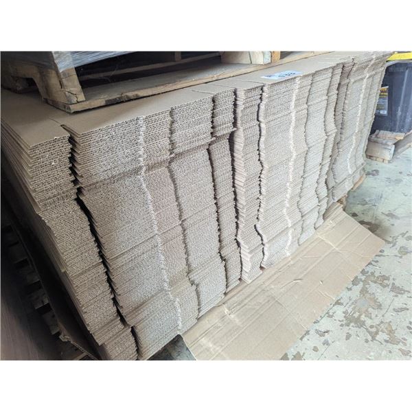 PALLET OF 900 CARDBOARD FLATS