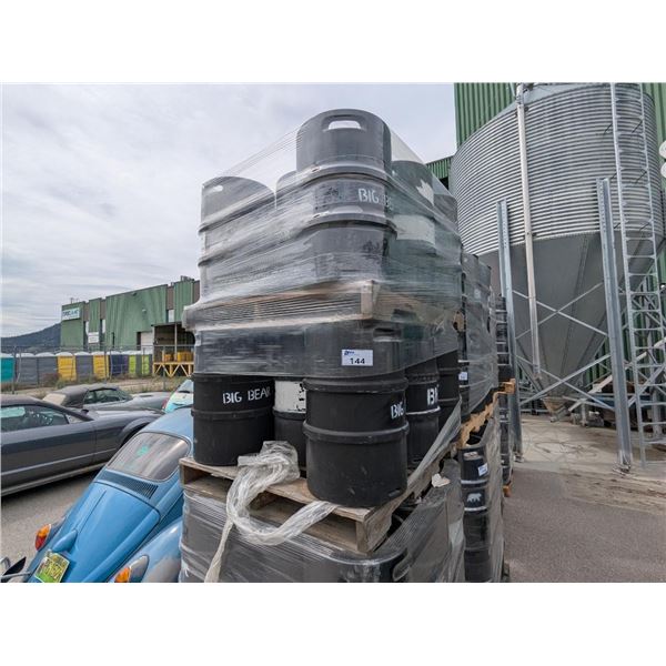 PALLET OF 16 X 50L COMPOSITE KEGS