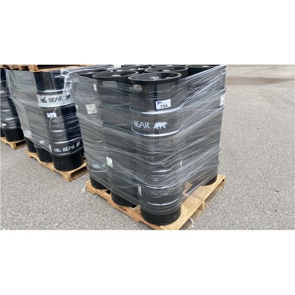 PALLET WITH 16 COMPOSITE KEGS