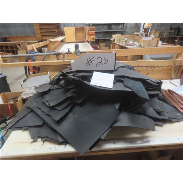 Black Latigo, 9–10 oz – Approx 200 SqFt