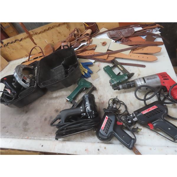 Power Tools Lot: 7¼" Skilsaw Circular Saw, Soldering Guns, Milwaukee Drill, Staplers