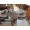 Image 6 : 3 Well-Enjoyed Western Saddles