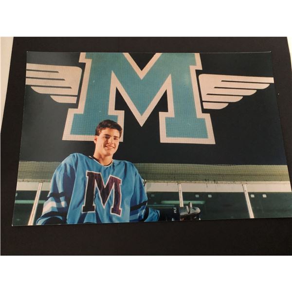 ERIC LINDROS JUNIOR HOCKEY PORTRAIT 8"X12"