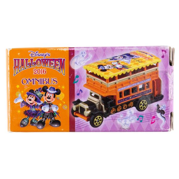A Tokyo Disneyland Halloween 2016 Omnibus.