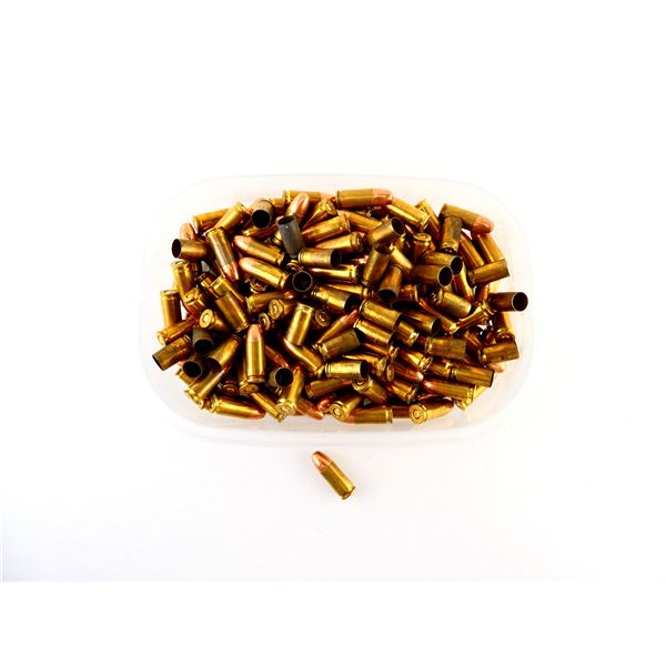 ASSORTED 9MM LUGER AMMO AND NON-PRIMED BRASS CASES LOT