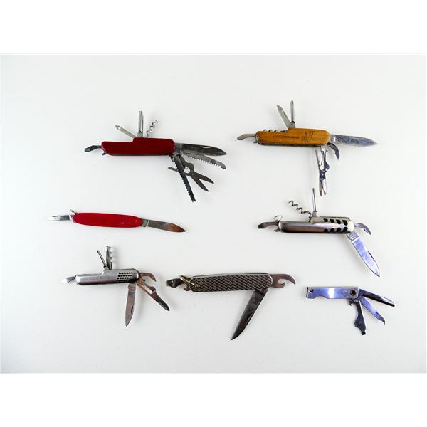 ASSORTED FOLDING KNIVES AND MULTI-TOOLS LOT