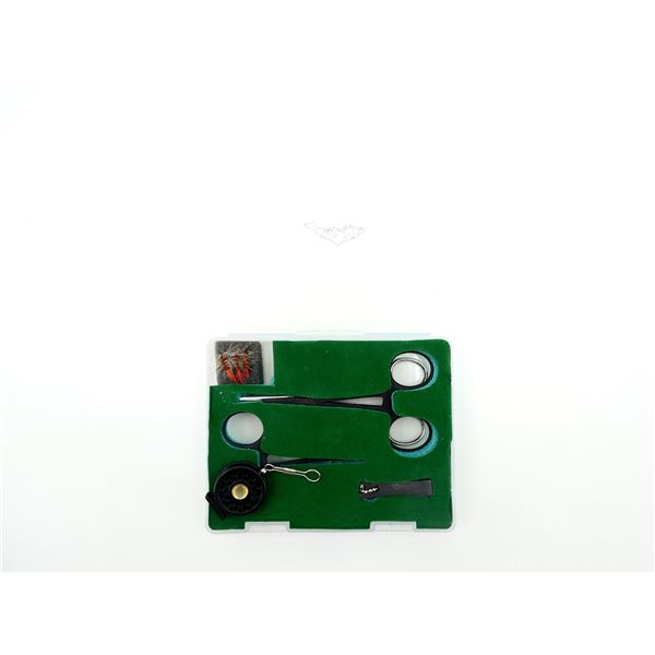 FLY FISHING TOOL KIT