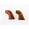 Image 2 : RUGER NEW MODEL BLACKHAWK .41 MAG WOOD GRIP LOT