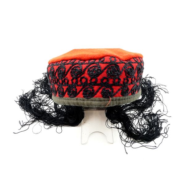 UNKNOWN BALKANS MILITARY / CEREMONIAL STYLE CAP