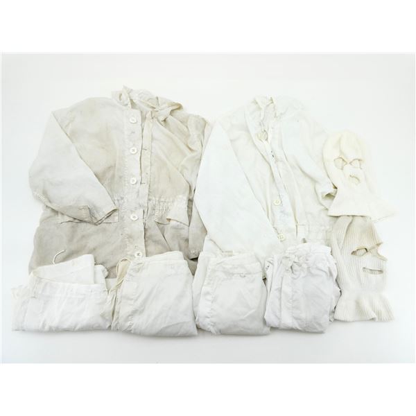 ASSORTED CANADIAN MILITARY WINTER CAMO / CLOTHING LOT